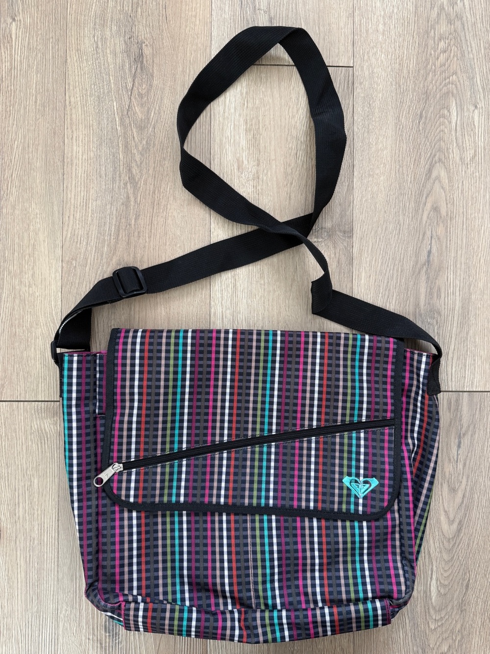 Roxy Striped Plaid Multicolor Messenger Bag Black Shoulder Strap Multi Pockets